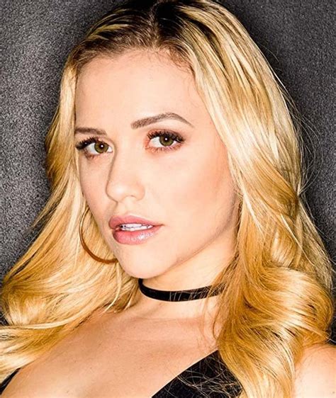 nsfw gifs|Mia Malkova : r/nsfw